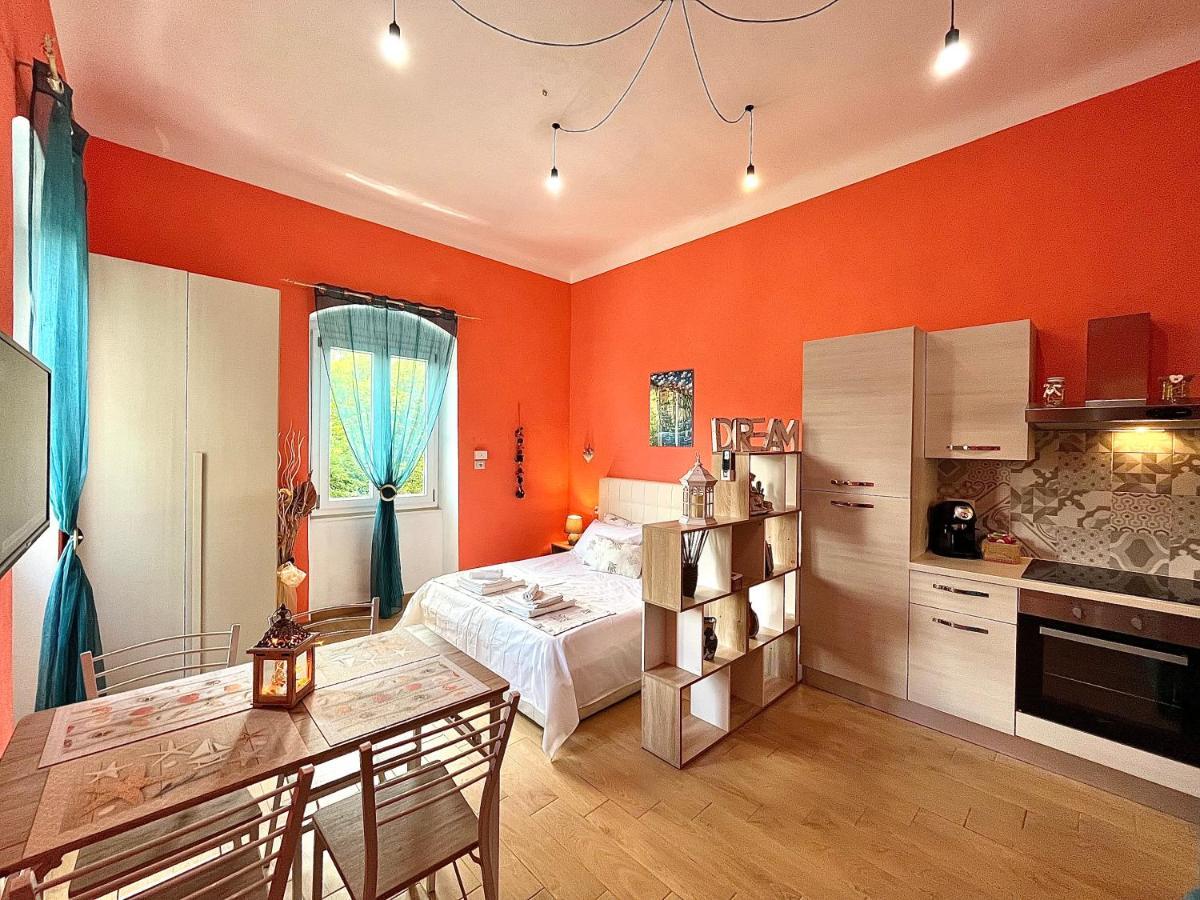 Ca Del Vins - Studio Flat In La Spezia Buitenkant foto